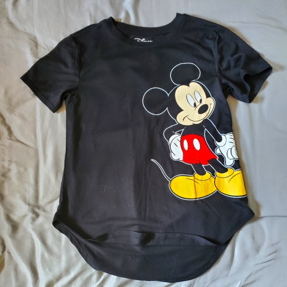 Super cute Minnie and Mickie Tshirt